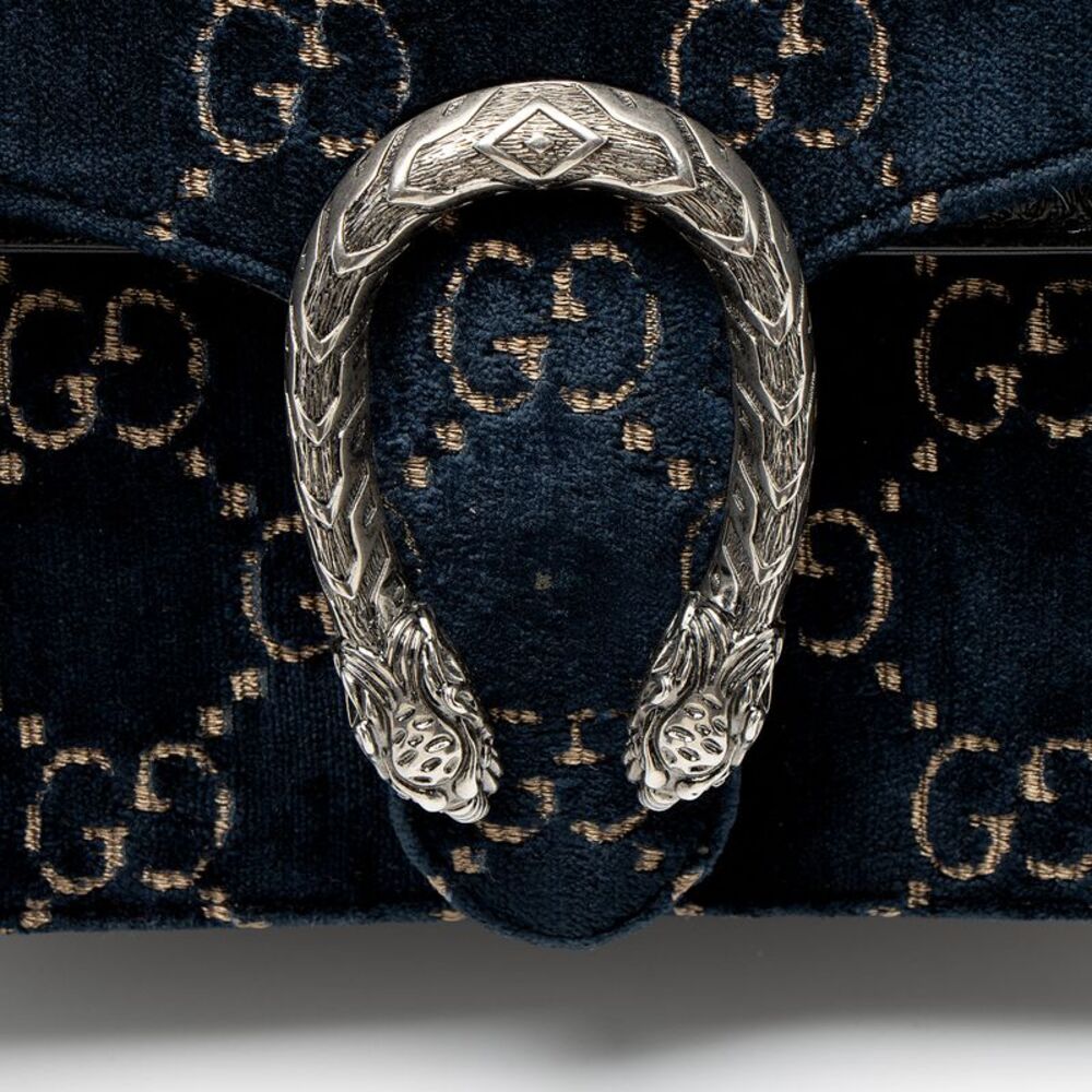 Gucci GG Velvet Dionysus Medium Shoulder Bag - Picture 9 of 14